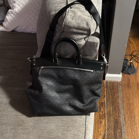 Michael Kors black and dark grey tote bag with strap - Picture 4 of 4